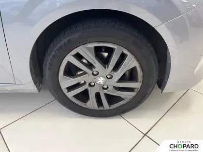 Photo 11 Peugeot 208  BlueHDi 100 S&S BVM6