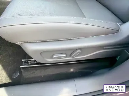 Photo 24 Leapmotor B10  BEV 67.1 kWh - 160 kW