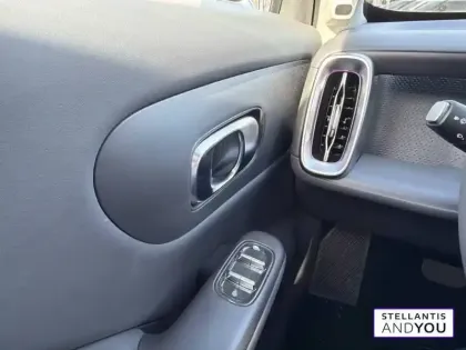 Photo 16 Leapmotor B10  BEV 67.1 kWh - 160 kW