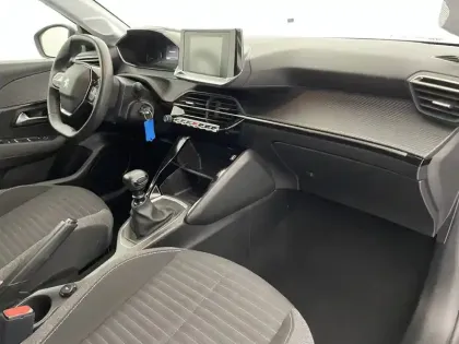 Photo 23 Peugeot 208  PureTech 100 S&S BVM6