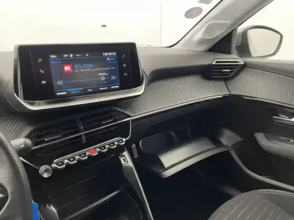 Photo 29 Peugeot 208  PureTech 100 S&S BVM6