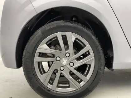 Photo 18 Peugeot 208  PureTech 100 S&S BVM6