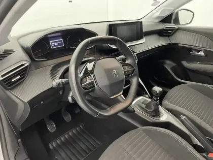 Photo 65 Peugeot 208  PureTech 100 S&S BVM6