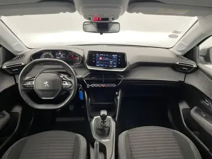 Photo 28 Peugeot 208  PureTech 100 S&S BVM6
