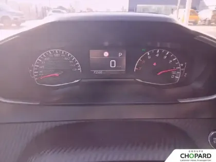 Photo 16 Peugeot 208  PureTech 100 S&S EAT8