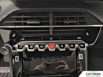 Photo 21 Peugeot 208  Hybrid 100 e-DCS6