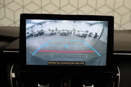 Photo 16 Toyota Corolla  Hybride 140ch