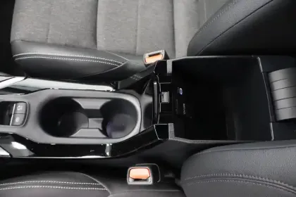 Photo 58 Toyota Corolla  Hybride 140ch