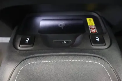 Photo 22 Toyota Corolla  Hybride 140ch