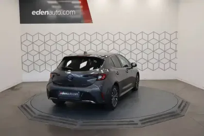 Photo 38 Toyota Corolla  Hybride 140ch