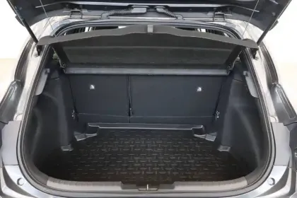 Photo 49 Toyota Corolla  Hybride 140ch