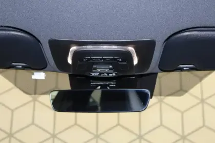 Photo 35 Toyota Corolla  Hybride 140ch