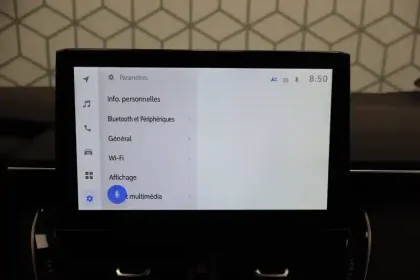 Photo 51 Toyota Corolla  Hybride 140ch