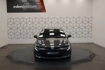 Photo 41 Toyota Corolla  Hybride 140ch