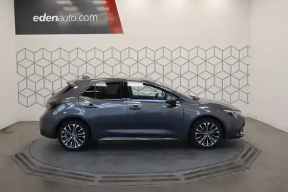 Photo 39 Toyota Corolla  Hybride 140ch