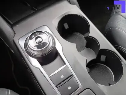 Photo 9 Ford Kuga  2.5 Duratec 190 ch FlexiFuel FHEV E85 Powershift