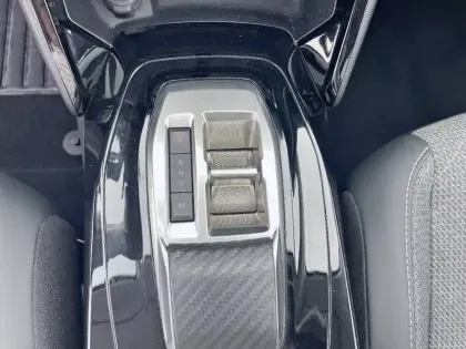 Photo 21 Peugeot 208  Hybrid 100 e-DCS6