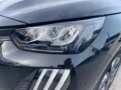 Photo 10 Peugeot 208  Hybrid 100 e-DCS6