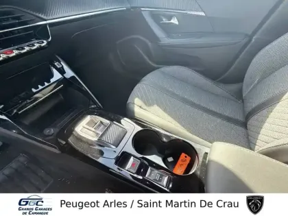 Photo 18 Peugeot 2008  Electrique 54 kWh 156 ch