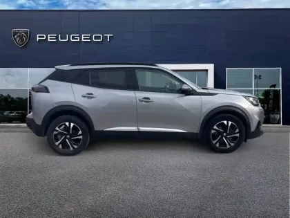 Photo 33 Peugeot 2008  PureTech 130 S&S BVM6