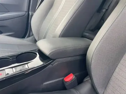 Photo 19 Peugeot 2008  PureTech 130 S&S BVM6