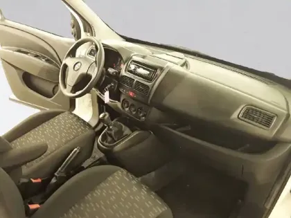 Photo 27 Opel Combo Gén. III Ph1 Base 3