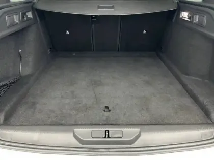 Photo 5 Peugeot 308  SW Hybrid 145 e-DCS6