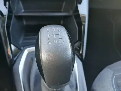 Photo 13 Peugeot 208  PureTech 75 S&S BVM5