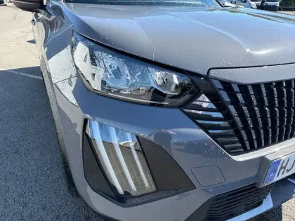 Photo 15 Peugeot 2008  Electrique 54 kWh 156 ch