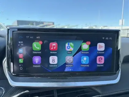 Photo 14 Peugeot 2008  Electrique 54 kWh 156 ch