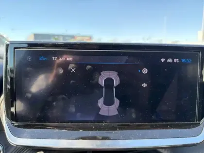 Photo 18 Peugeot 2008  Electrique 54 kWh 156 ch