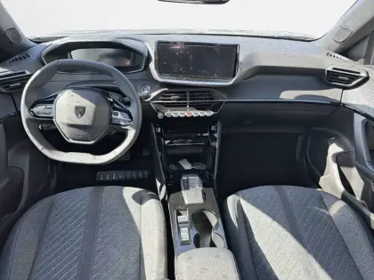 Photo 7 Peugeot 2008  Electrique 54 kWh 156 ch