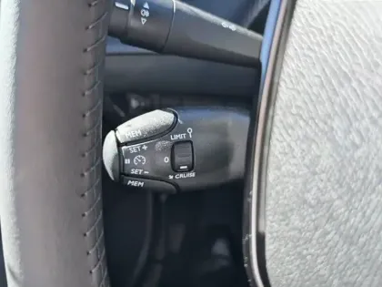 Photo 19 Peugeot 2008  Electrique 54 kWh 156 ch