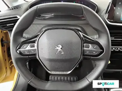 Photo 8 Peugeot 208  PureTech 75 S&S BVM5