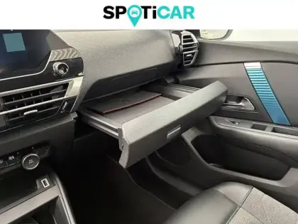 Photo 23 Citroën C4 e- 136 ch Automatique