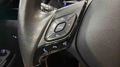 Photo 42 Toyota C-HR  Hybride 2.0L