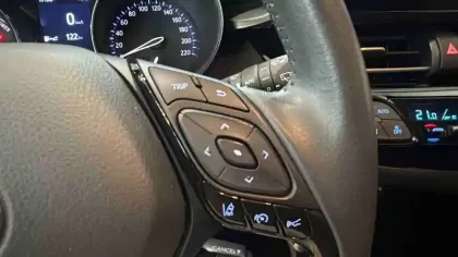 Photo 41 Toyota C-HR  Hybride 2.0L