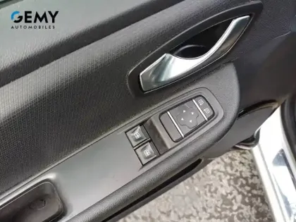 Photo 11 Renault Clio  TCe 75 E6C