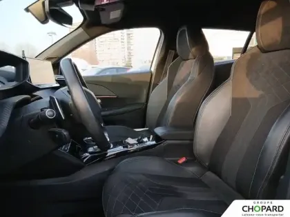 Photo 51 Peugeot 2008  PureTech 130 S&S EAT8