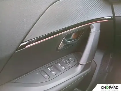 Photo 39 Peugeot 2008  PureTech 130 S&S EAT8