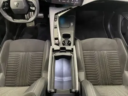 Photo 26 Peugeot 3008  Hybrid 136 e-DCS6