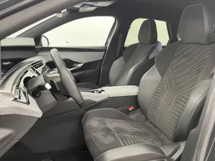 Photo 13 Peugeot 3008  Hybrid 136 e-DCS6