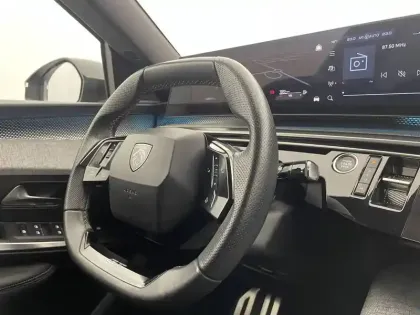 Photo 30 Peugeot 3008  Hybrid 136 e-DCS6