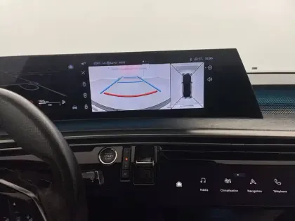 Photo 24 Peugeot 3008  Hybrid 136 e-DCS6