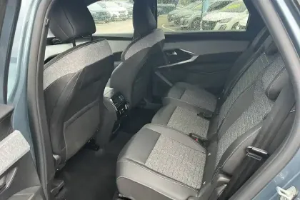 Photo 14 Peugeot 5008  Hybrid 145 ch e-DCS6