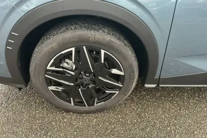 Photo 13 Peugeot 5008  Hybrid 145 ch e-DCS6