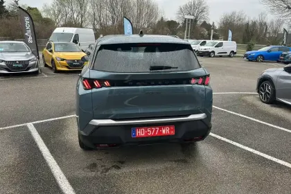 Photo 20 Peugeot 5008  Hybrid 145 ch e-DCS6