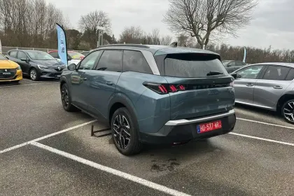 Photo 21 Peugeot 5008  Hybrid 145 ch e-DCS6