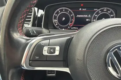 Photo 25 Volkswagen Golf  2.0 TSI 245 DSG7