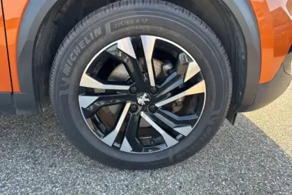 Photo 17 Peugeot 2008  Moteur électrique 136 ch